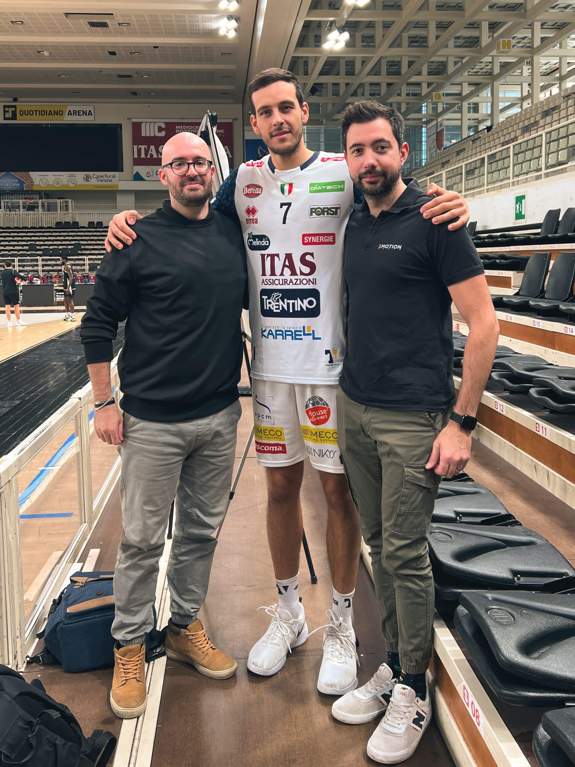 Una fragile chiave di carta Una fragile chiave di carta